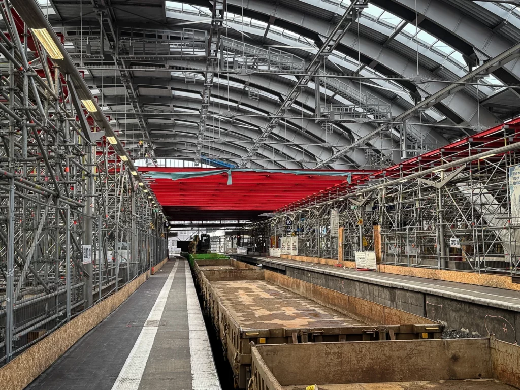 Gleissperrung bei der S-Bahn im Berliner Ostbahnhof